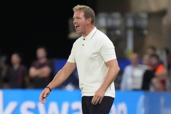 半岛体育APP-德媒：纳帅再次考虑阵容大换血，倾向于选择斗志旺盛的球员