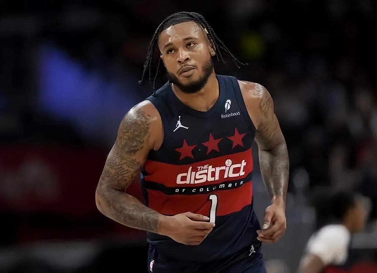 半岛体育官网-一夜3大震动！库明加刚获资格就逼宫，火箭旧将报销，快船迎曙光