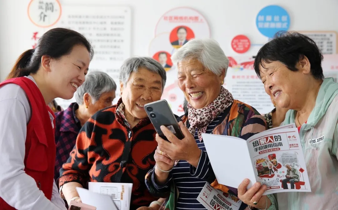 半岛体育官网-2026养老金“22连涨”稳了！工龄满40年，挂钩调整更吃香吗？